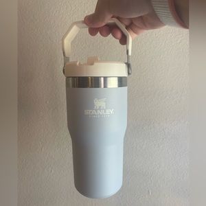 20 oz Stanley cup in perfect condition. Color: cloud